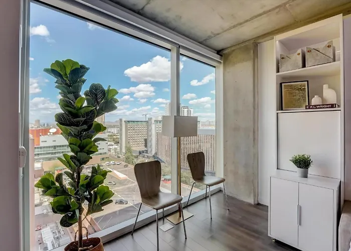 Apartment Boulevard Highrise Stu Sky Pool Parking Gym 35