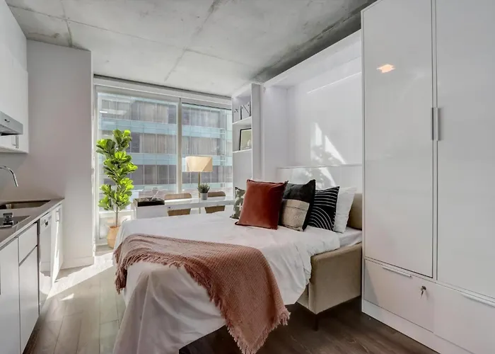 Apartment Boulevard Highrise Stu Sky Pool Parking Gym 35