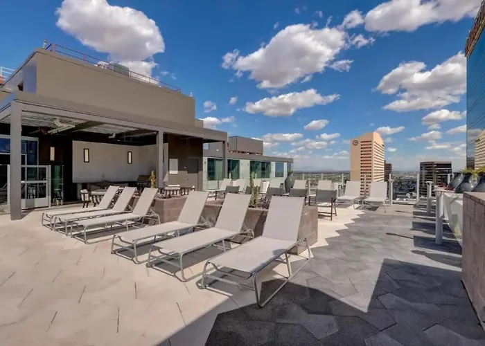 Boulevard Highrise Stu Sky Pool Parking Gym 35 Apartment